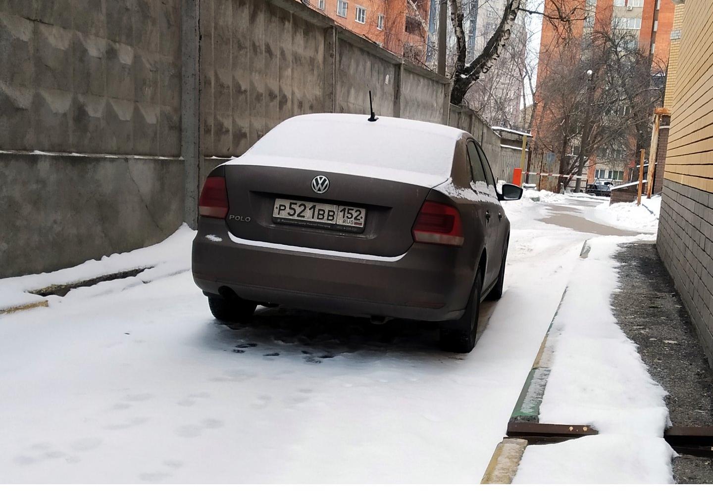 Автомобиль госномер Р521ВВ152
