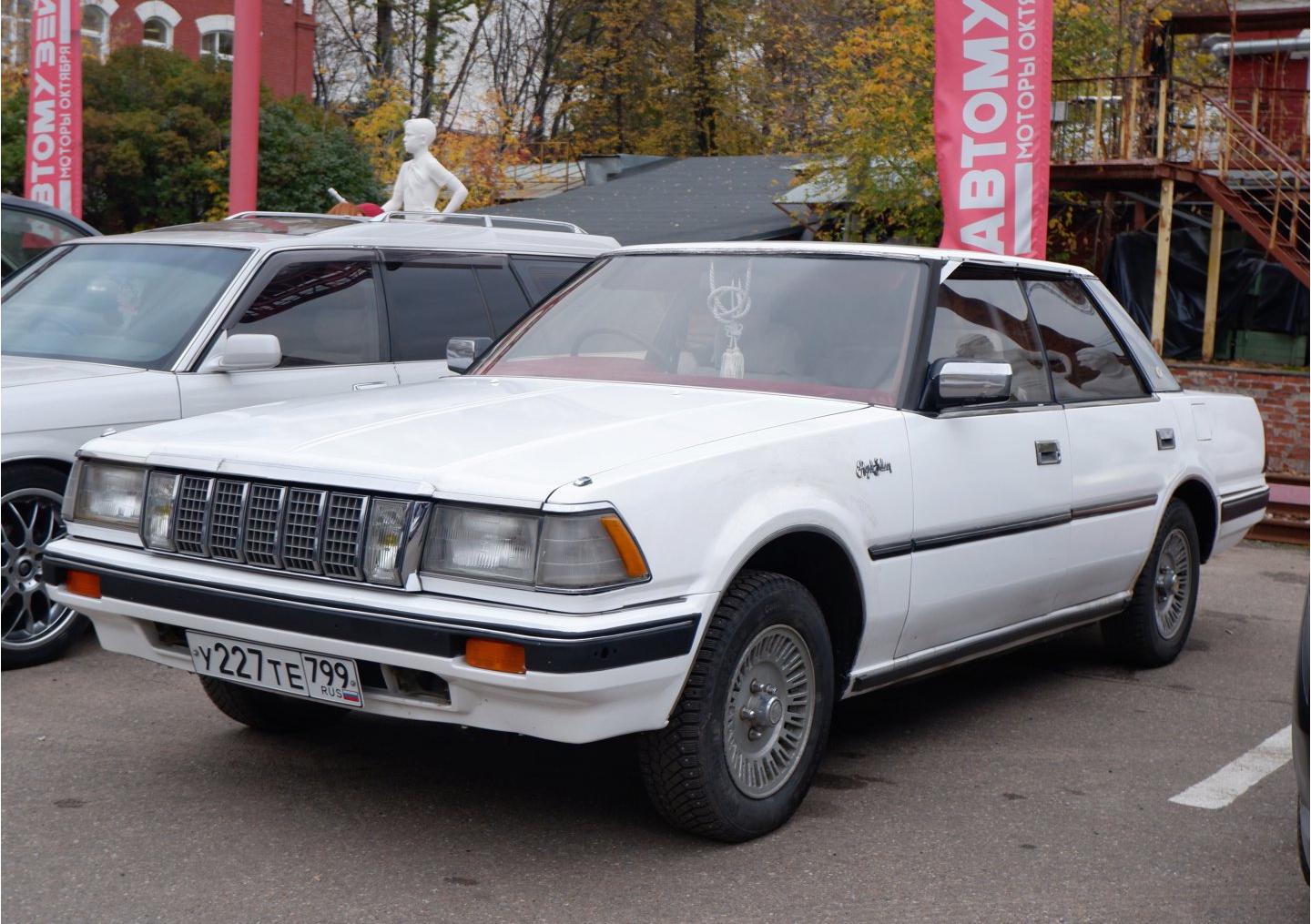 Автомобиль госномер У227ТЕ799