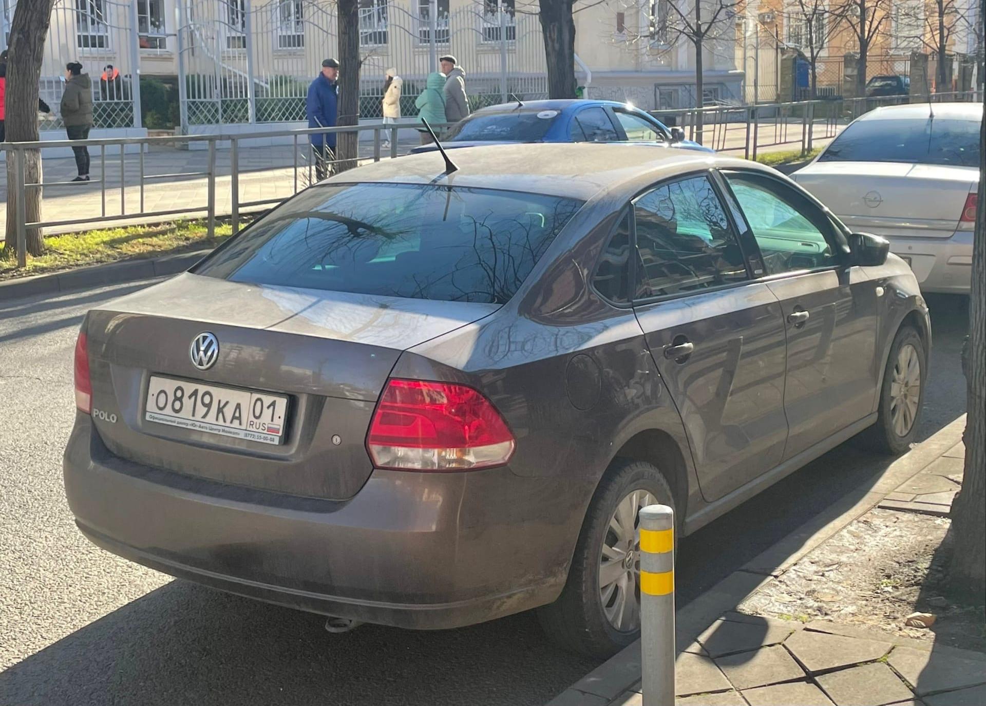 Автомобиль госномер О819КА01