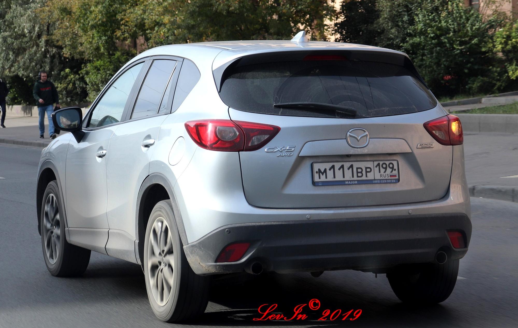 Автомобиль госномер М111ВР199