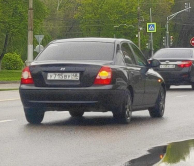Автомобиль госномер У715ВУ48
