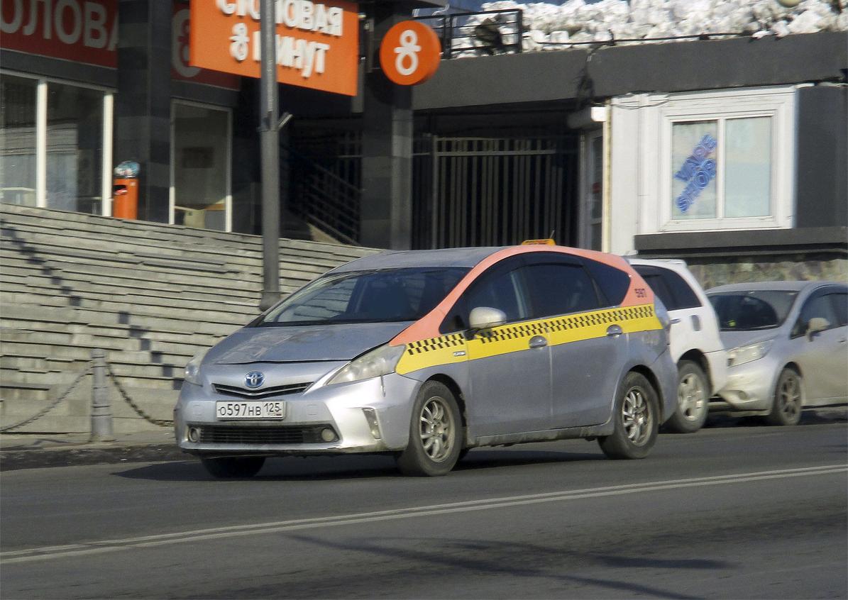 Автомобиль госномер О597НВ125