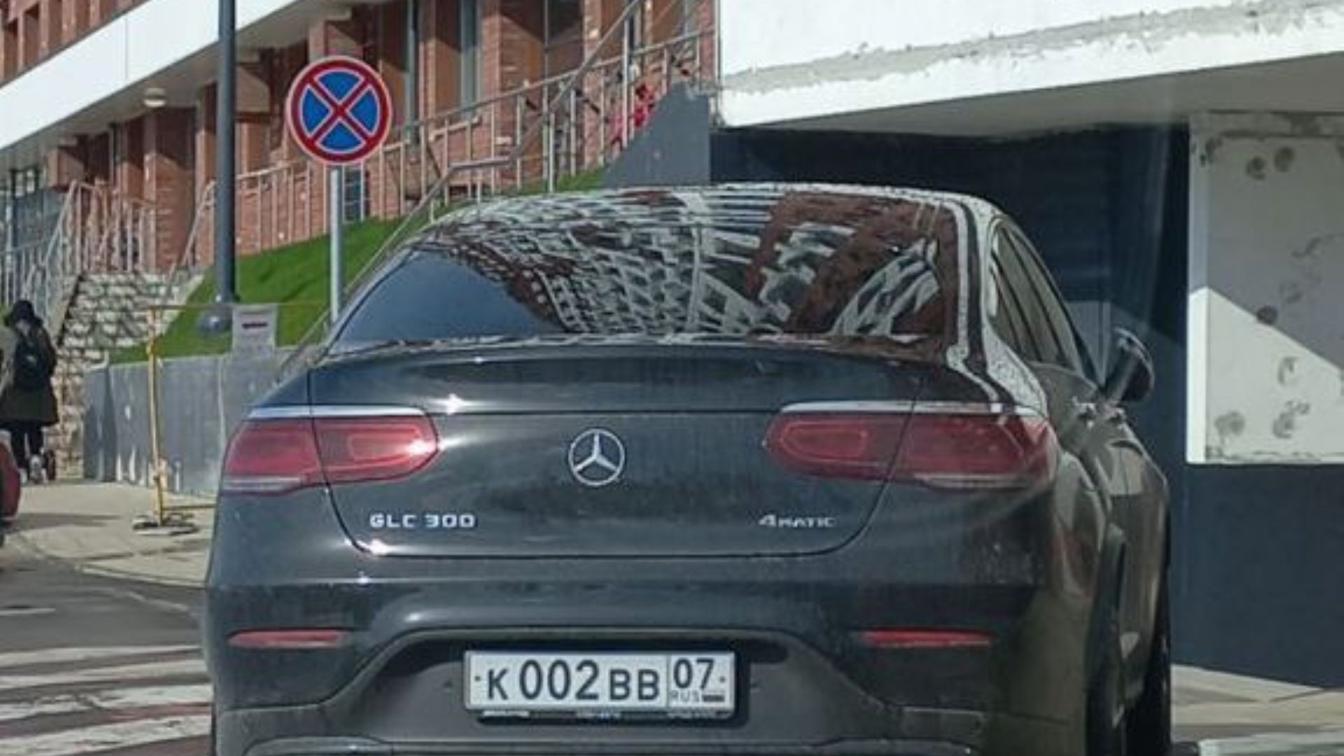 Автомобиль госномер К002ВВ07