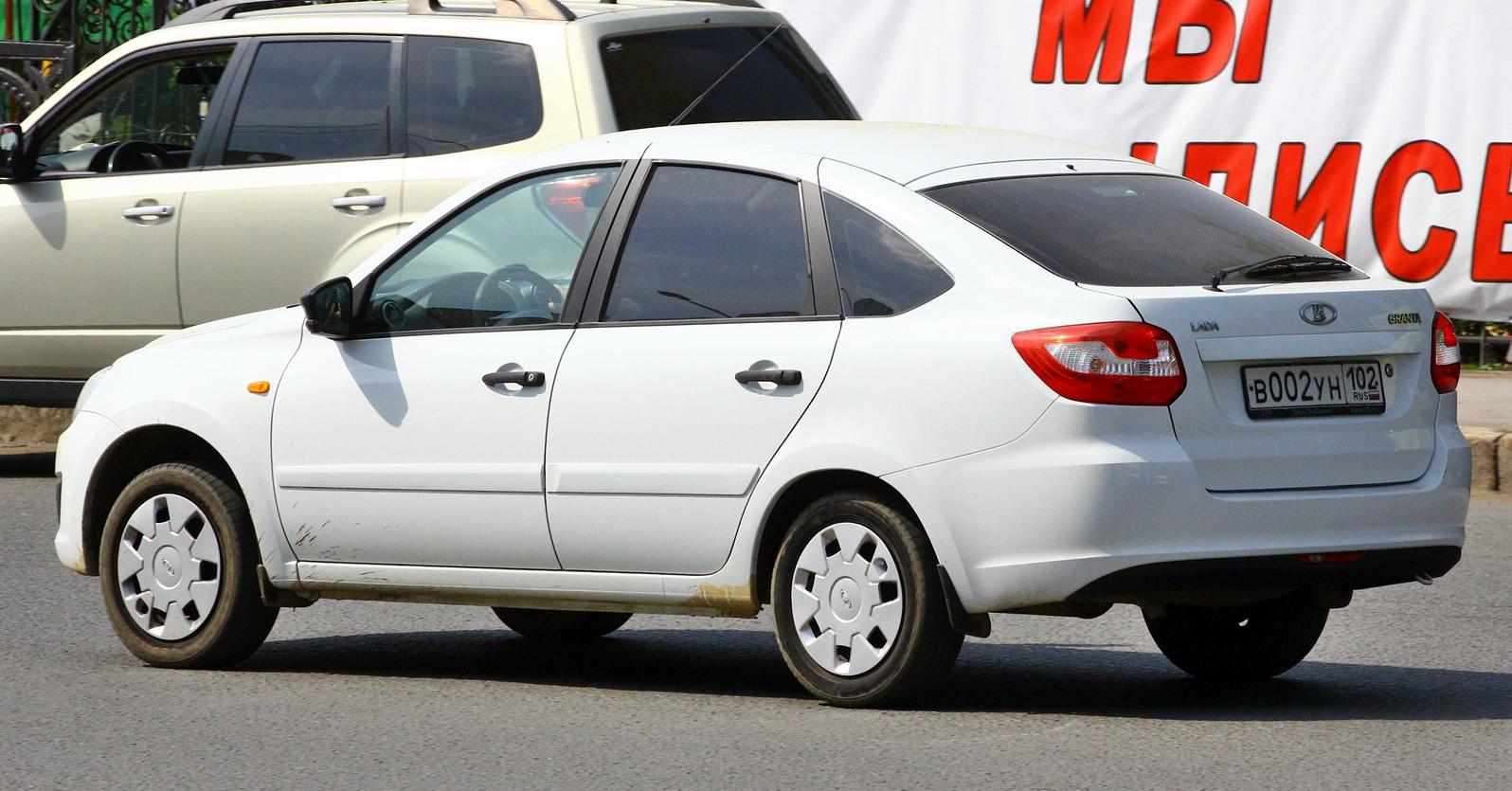 Автомобиль госномер В002УН102