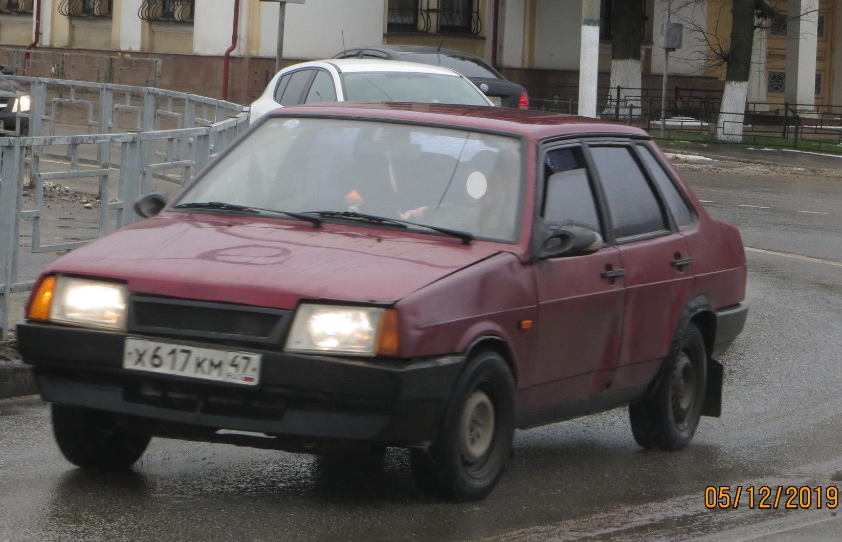 Автомобиль госномер Х617КМ47