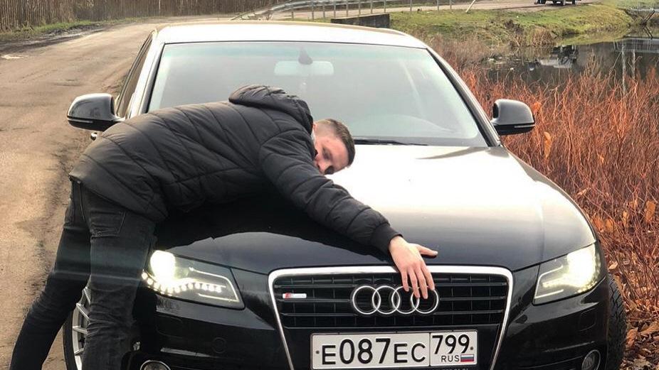 Автомобиль госномер Е087ЕС799
