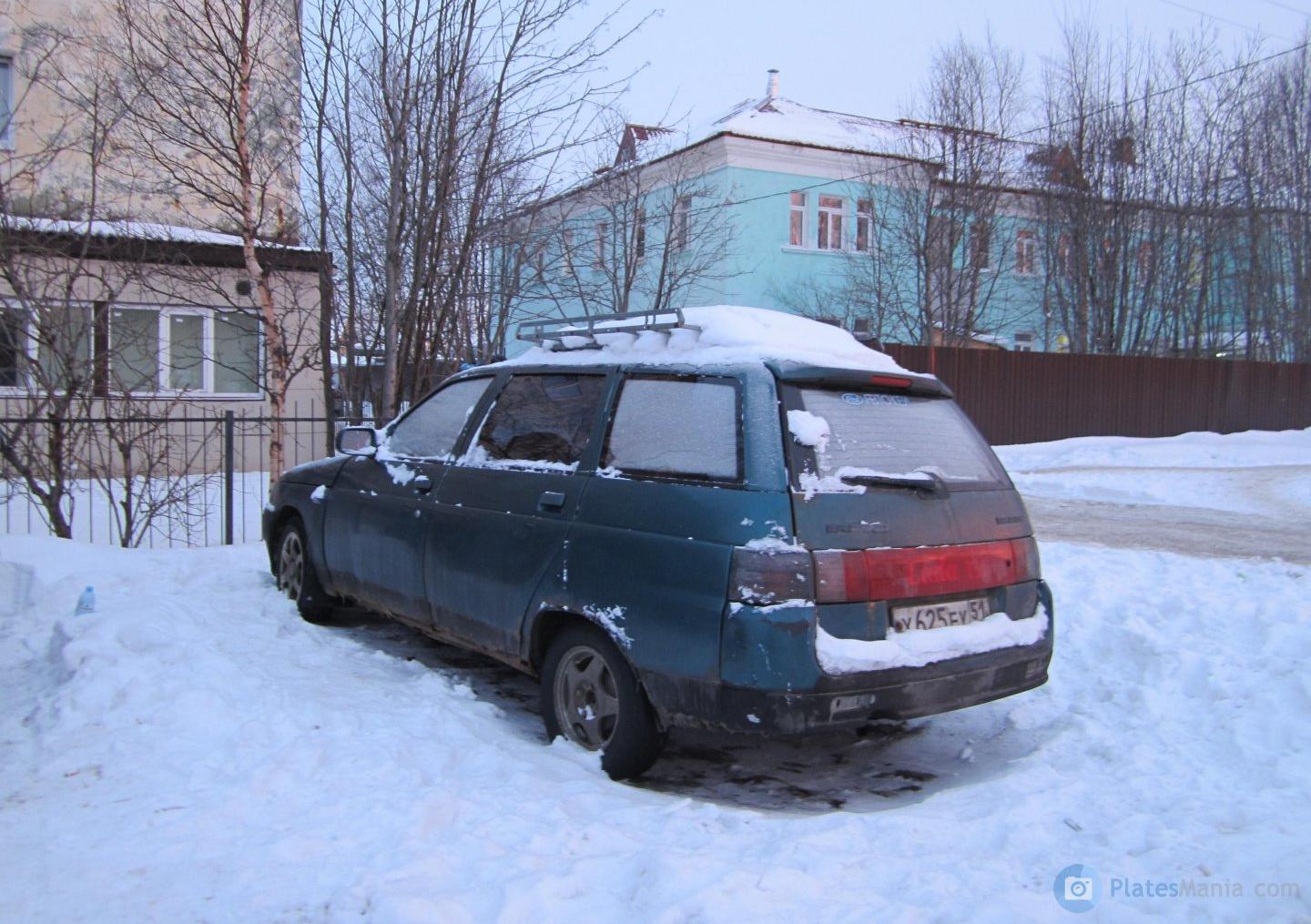 Автомобиль госномер У625ЕУ51