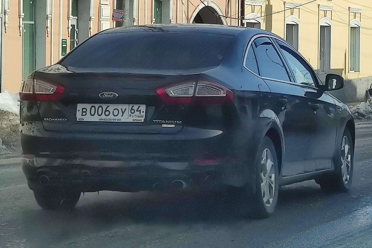 Автомобиль госномер В006ОУ64