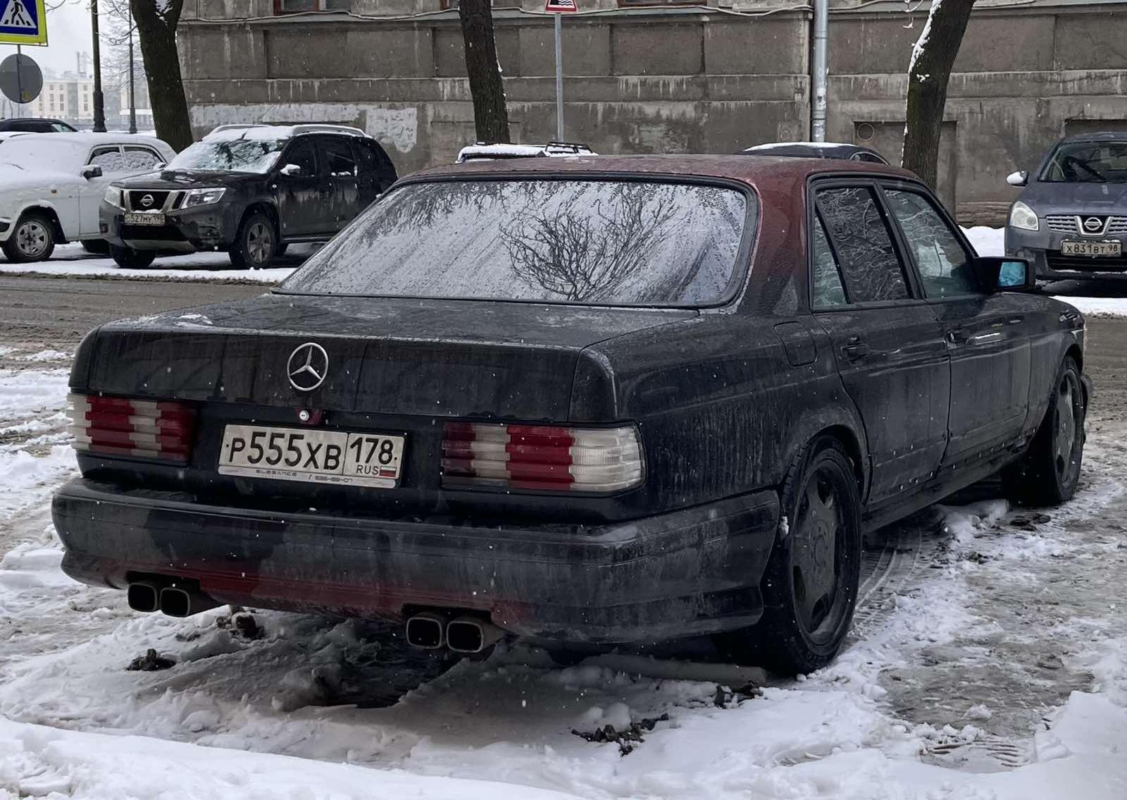 Автомобиль госномер Р555ХВ178
