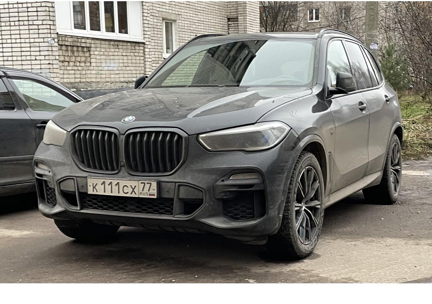 Автомобиль госномер К111СХ77