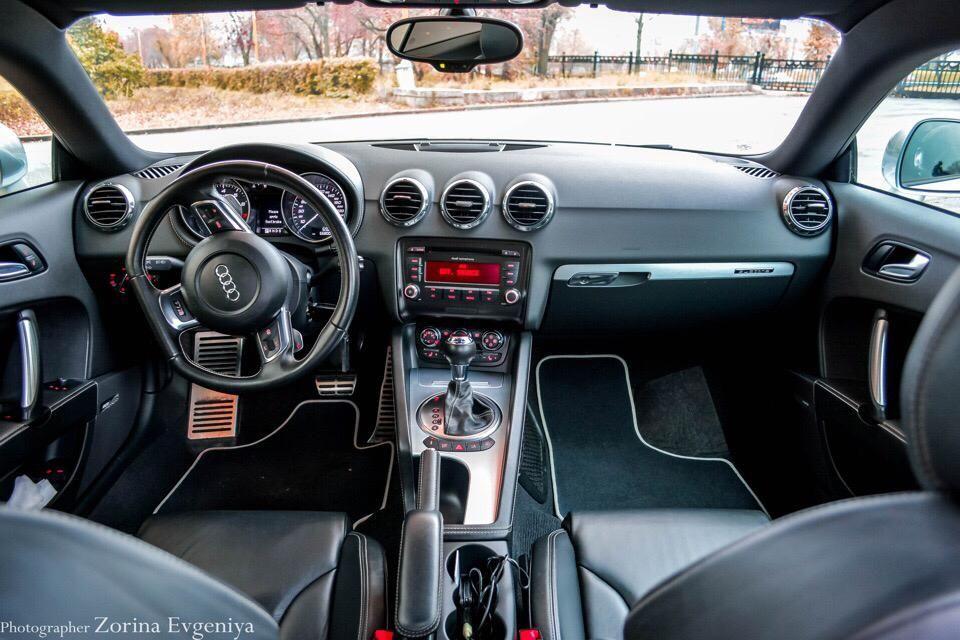Автомобиль госномер Т888ТС96
