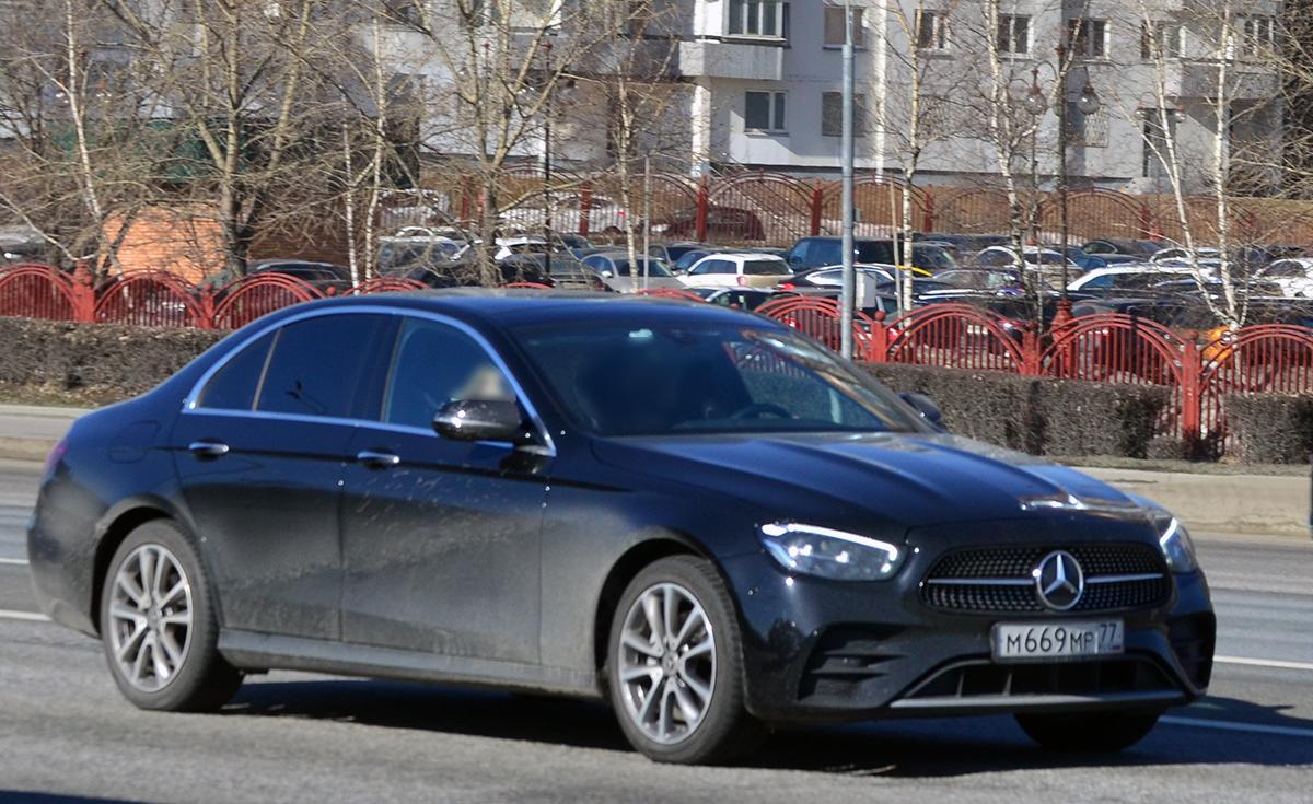 Автомобиль госномер М669МР77