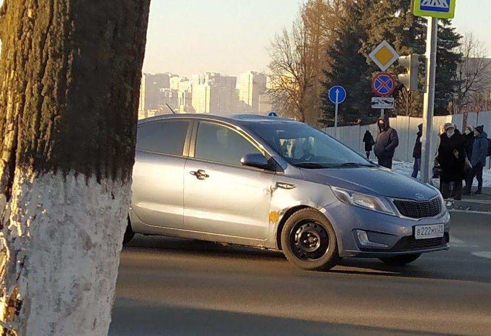 Автомобиль госномер В222МХ21