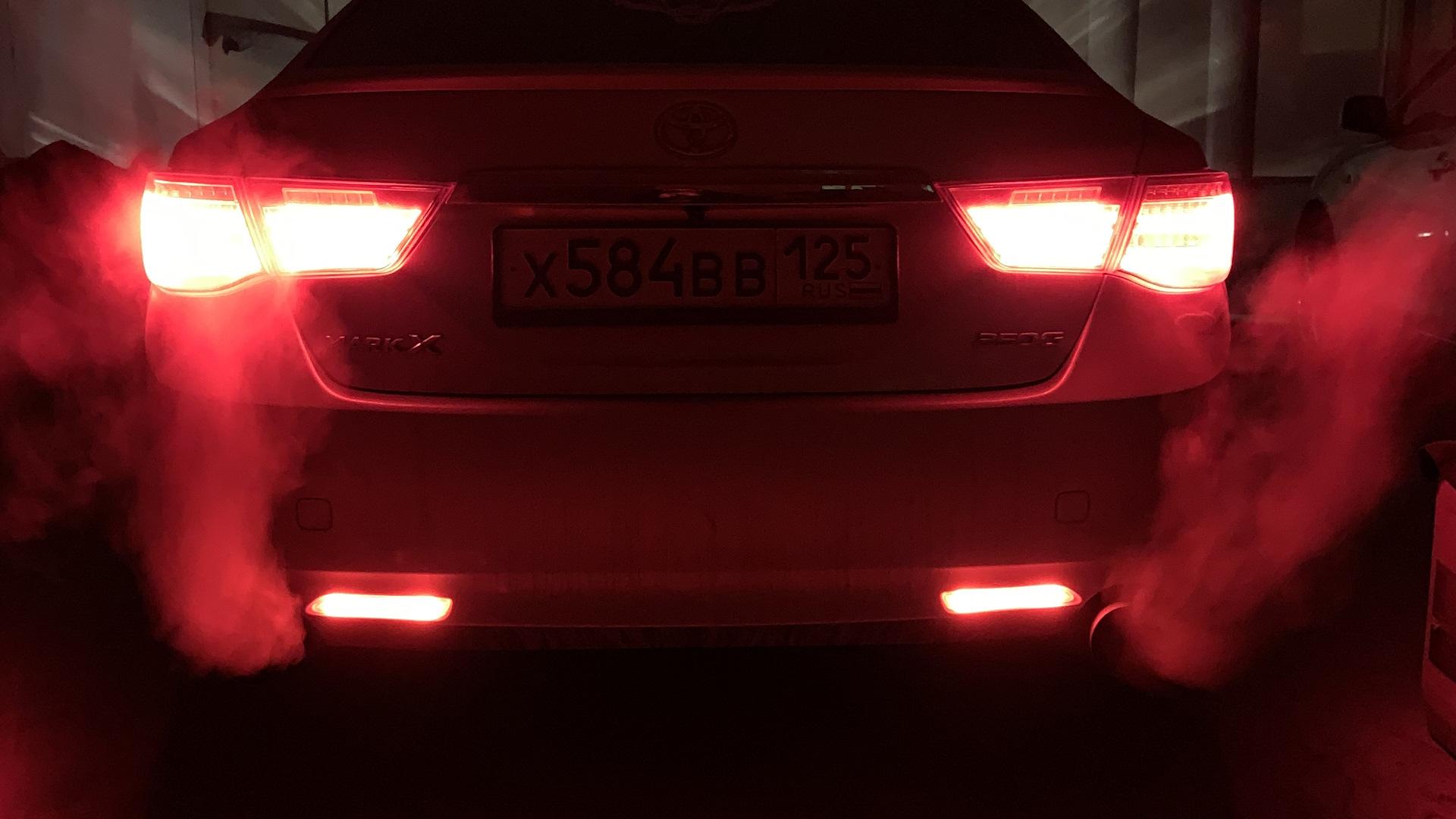 Автомобиль госномер Х584ВВ125