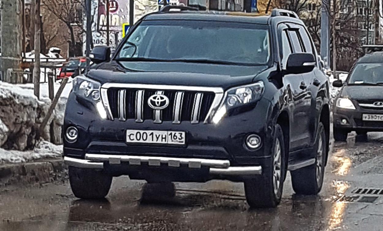 Автомобиль госномер С001УН163