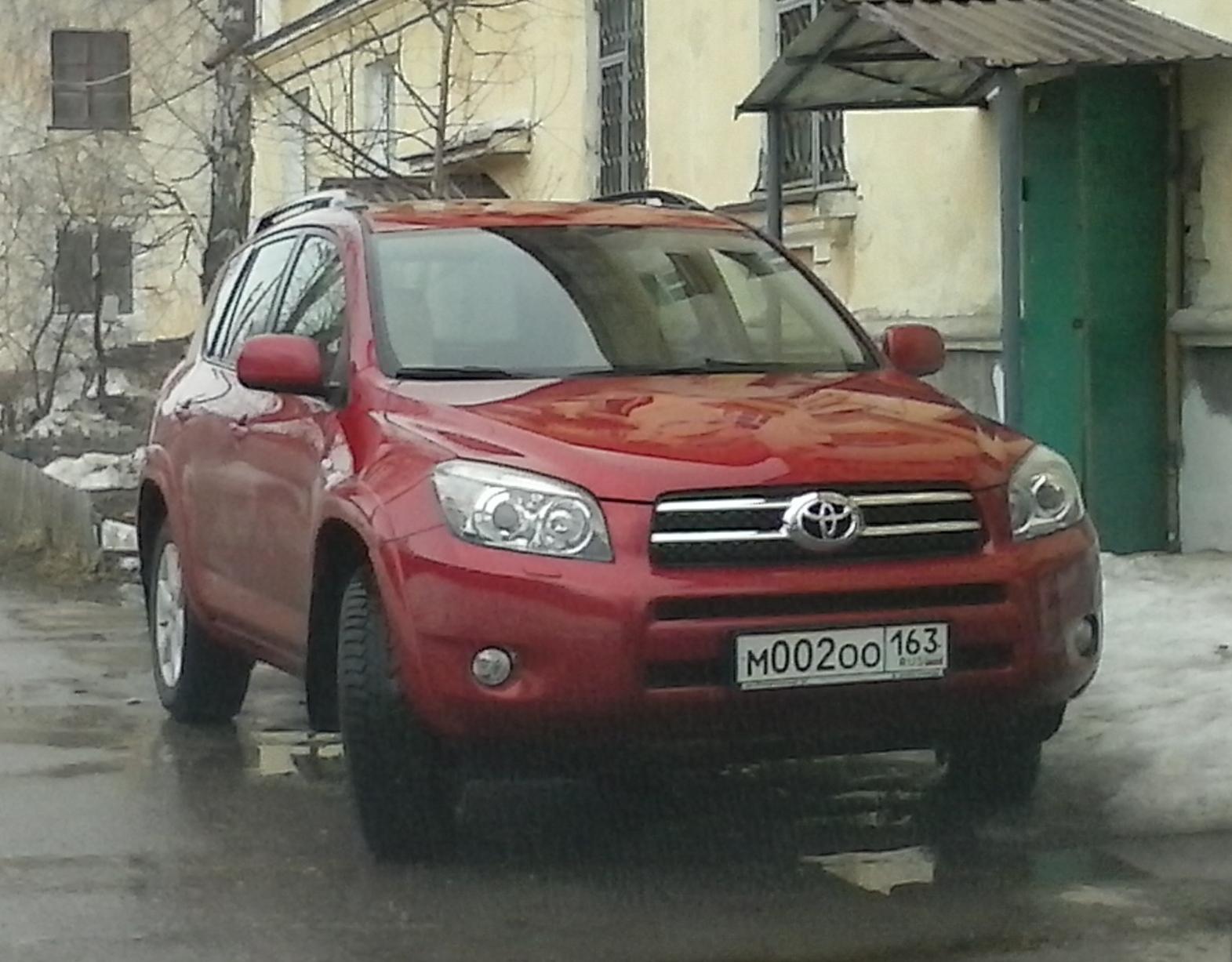 Автомобиль госномер М002ОО163