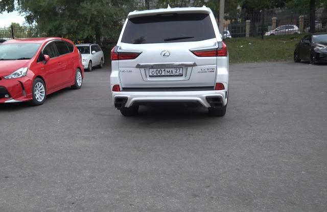 Автомобиль госномер О001МА27