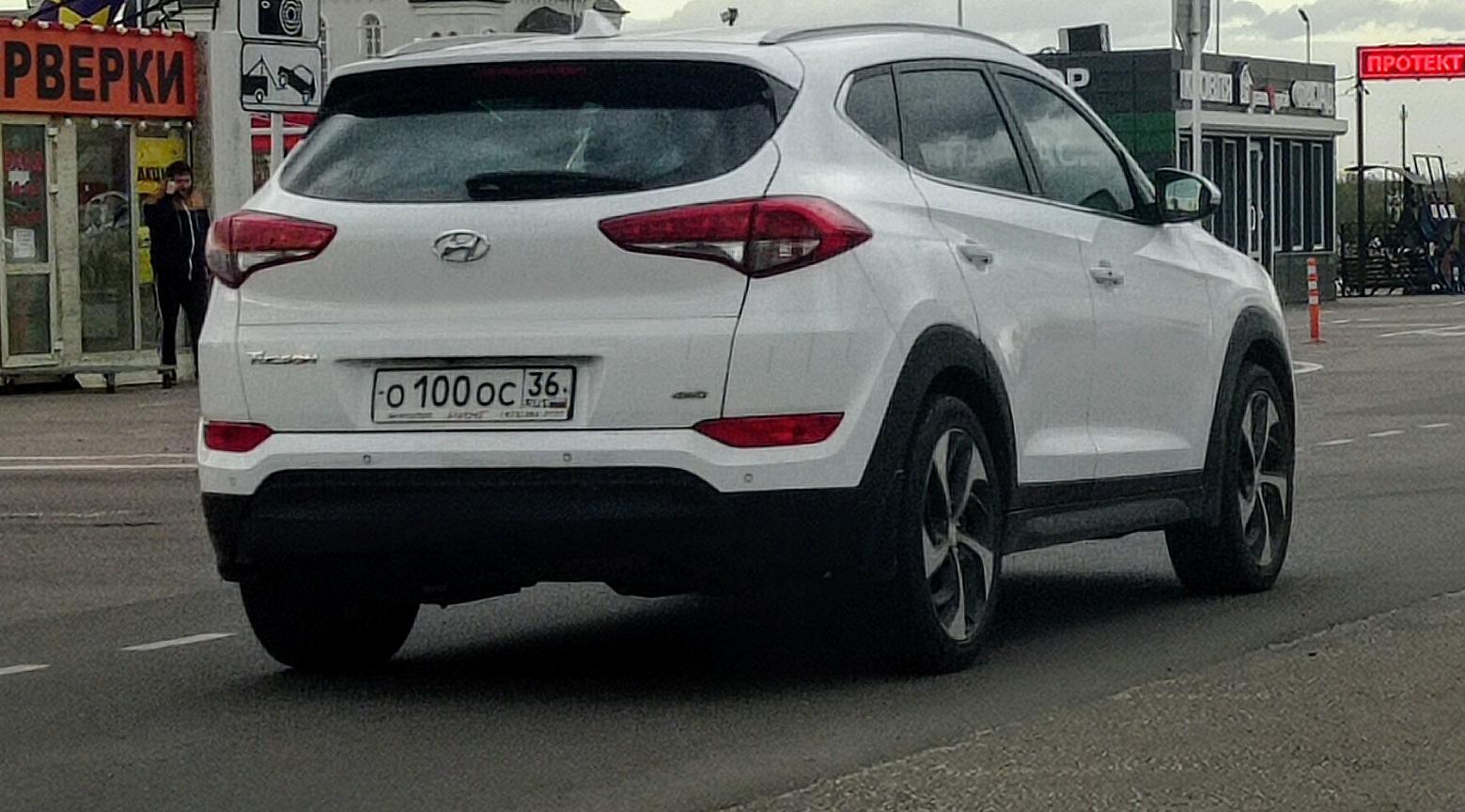 Автомобиль госномер О100ОС36