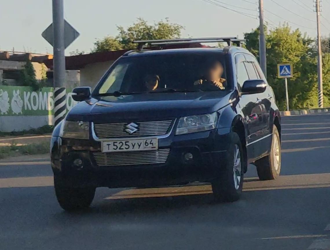 Автомобиль госномер Т525УУ64