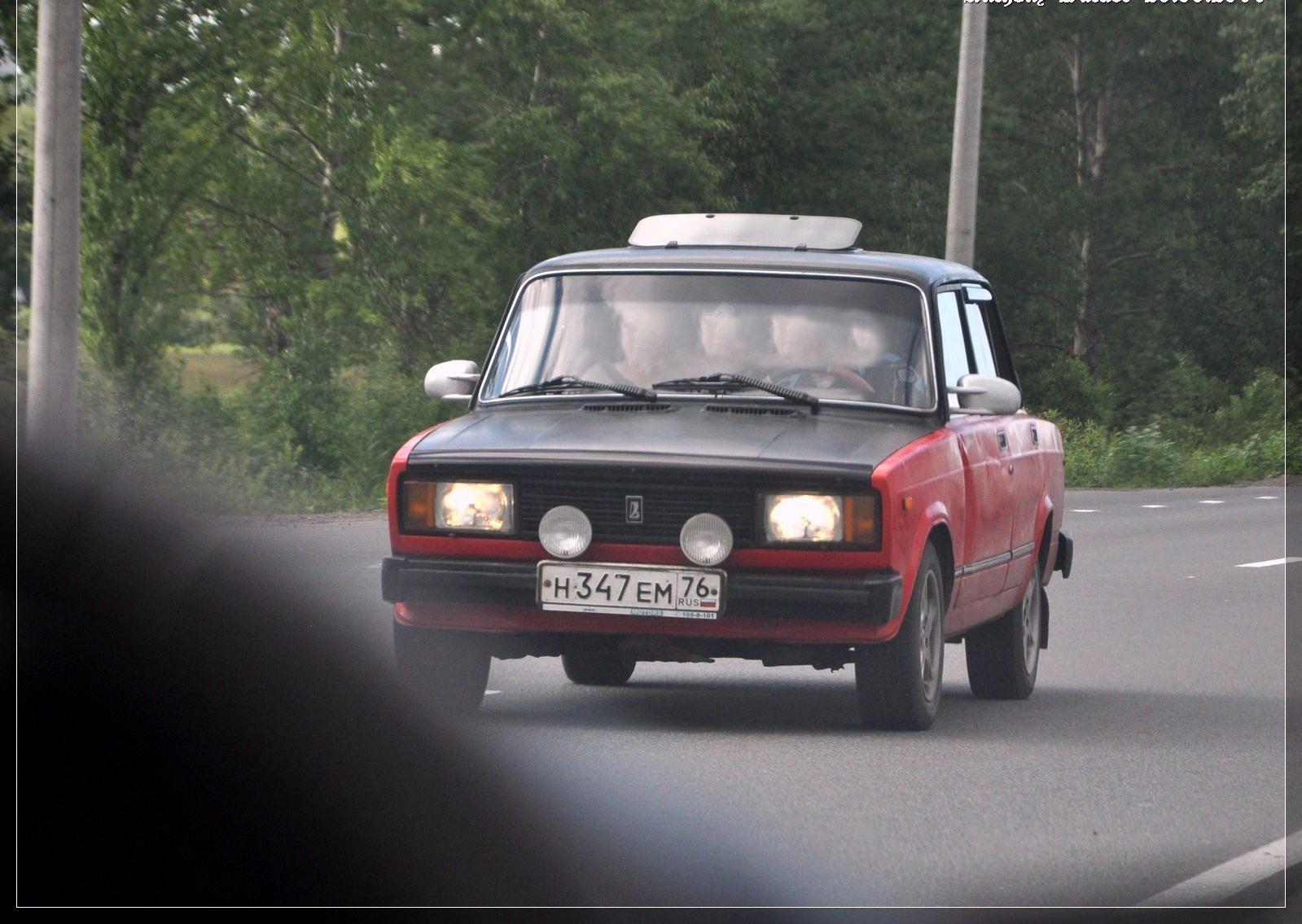 Автомобиль госномер Н347ЕМ76