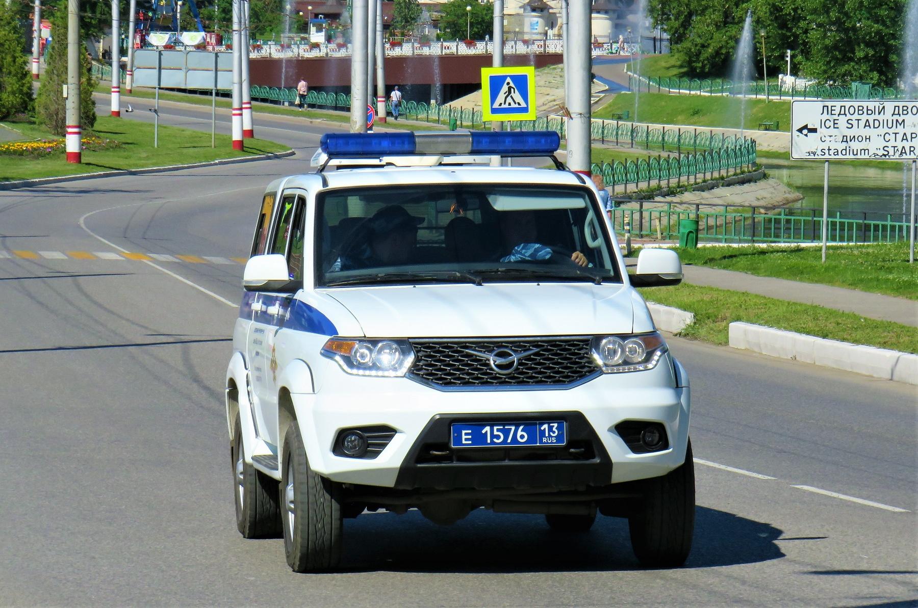 Автомобиль госномер Е157613