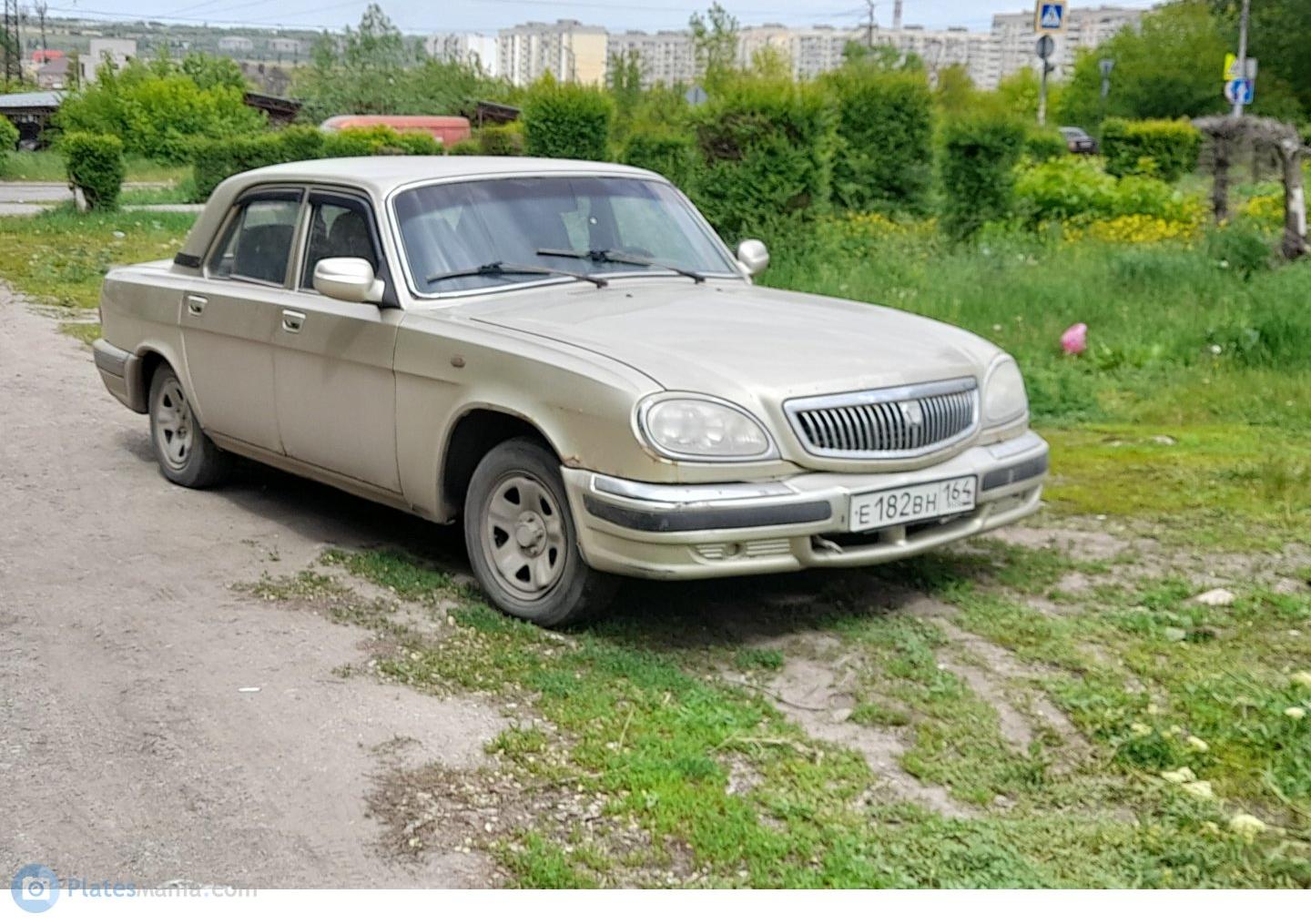 Автомобиль госномер Е182ВН164