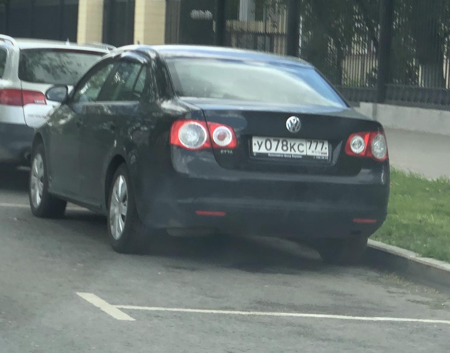 Автомобиль госномер У078КС777