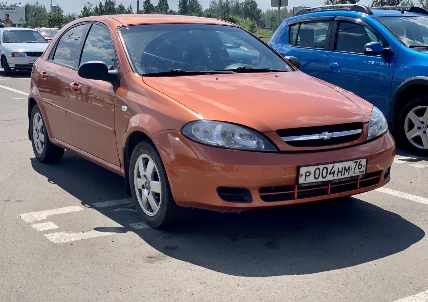 Автомобиль госномер Р004НМ76