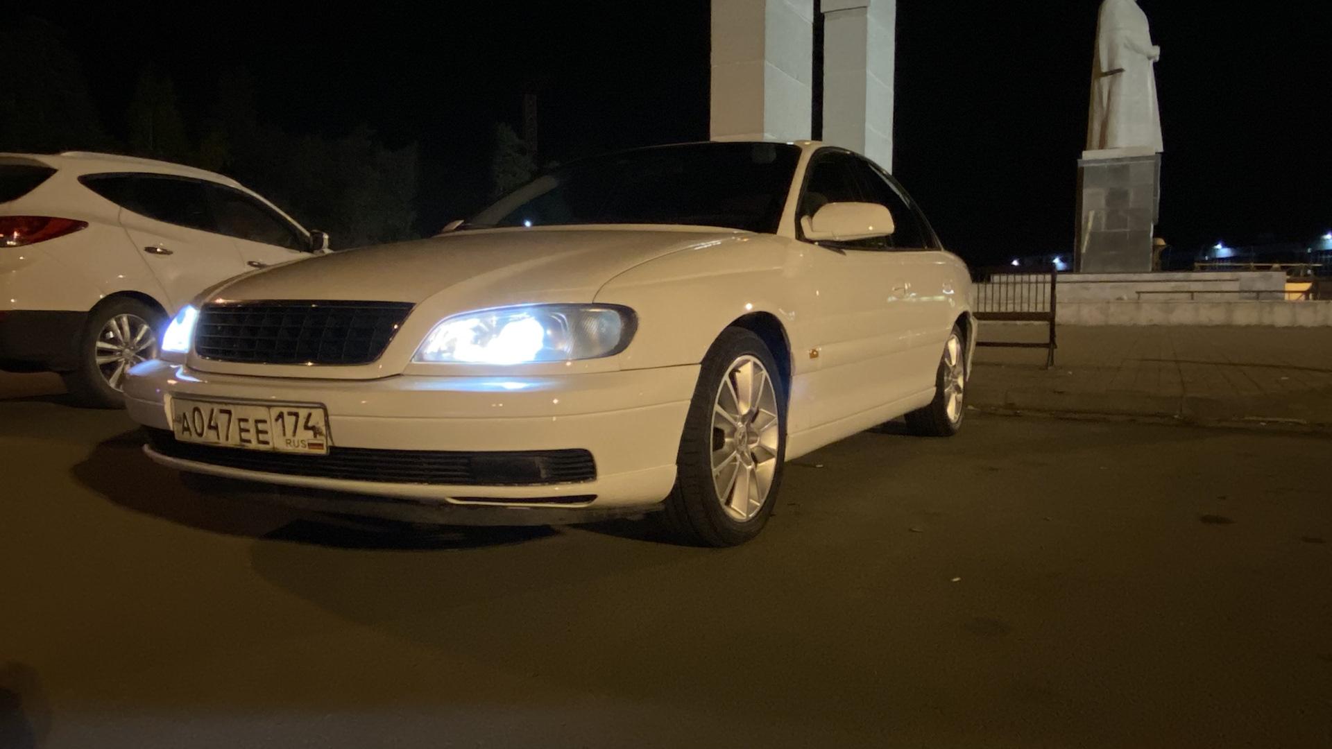 Автомобиль госномер А047ЕЕ174