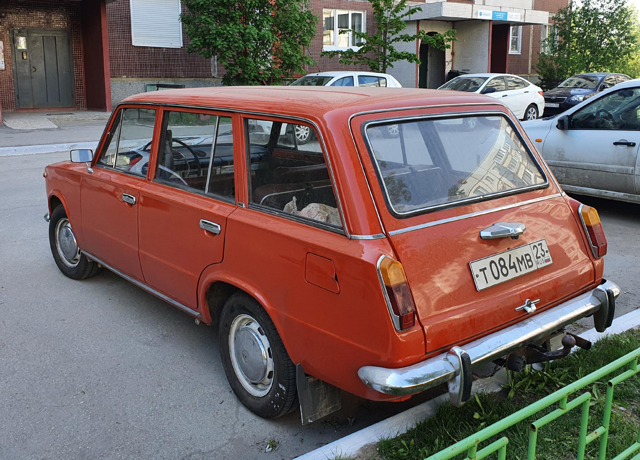 Автомобиль госномер Т084МВ23