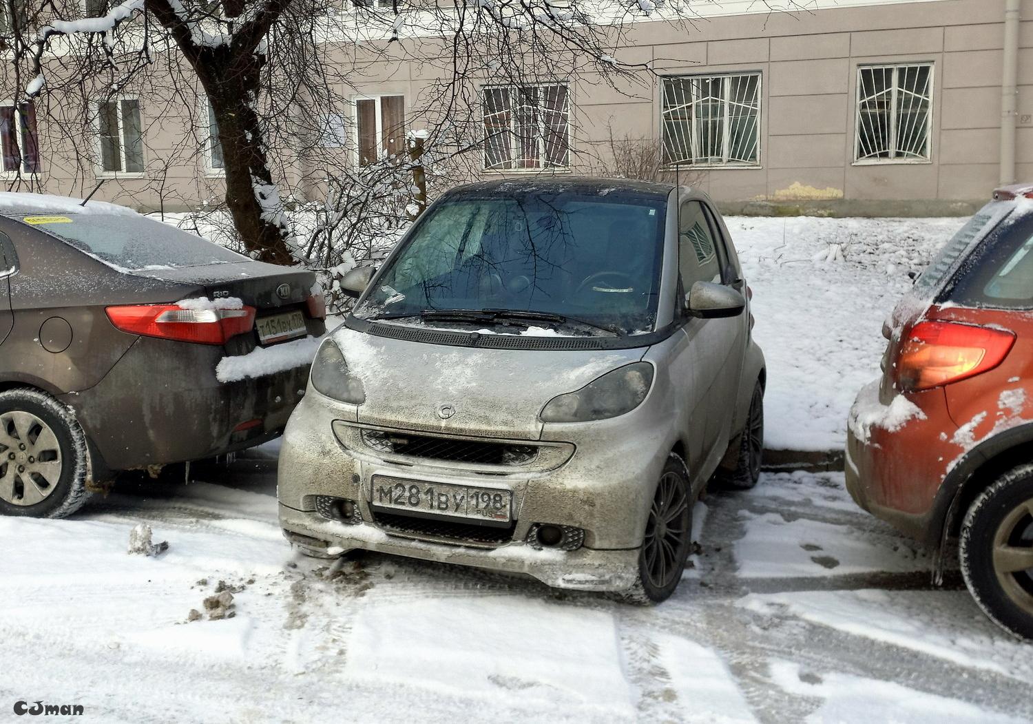 Автомобиль госномер М281ВУ198