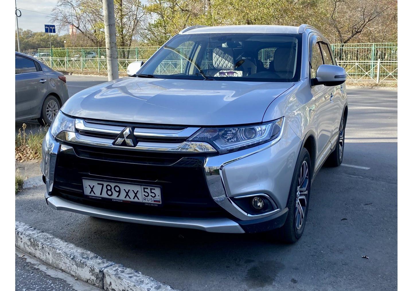 Автомобиль госномер Х789ХХ55
