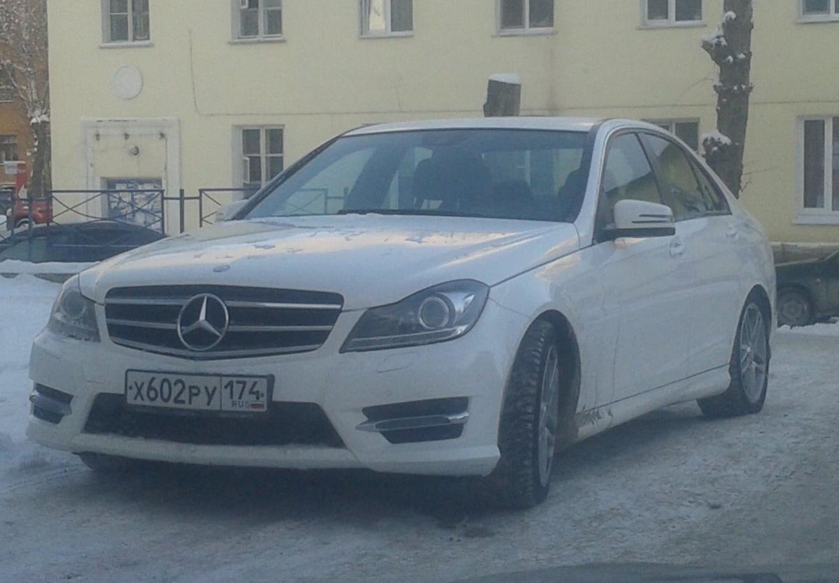 Автомобиль госномер Х602РУ174