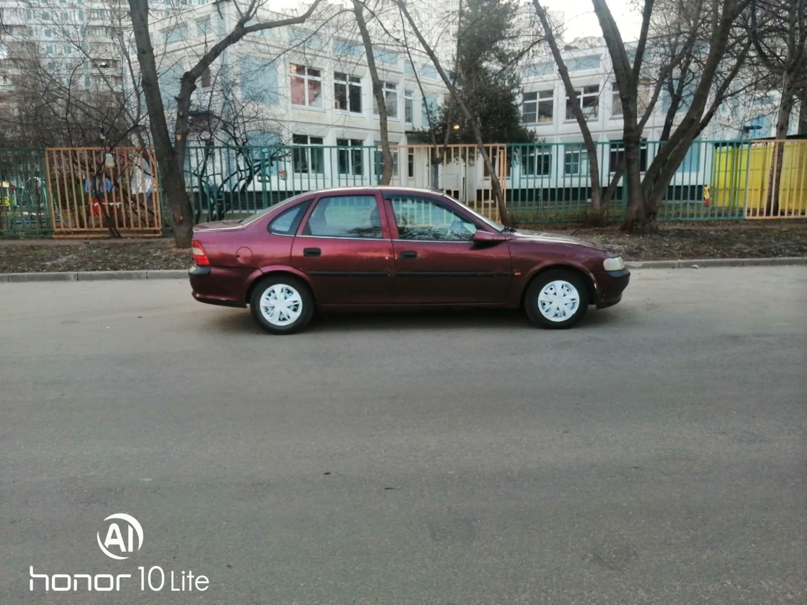 Автомобиль госномер Е722КО67