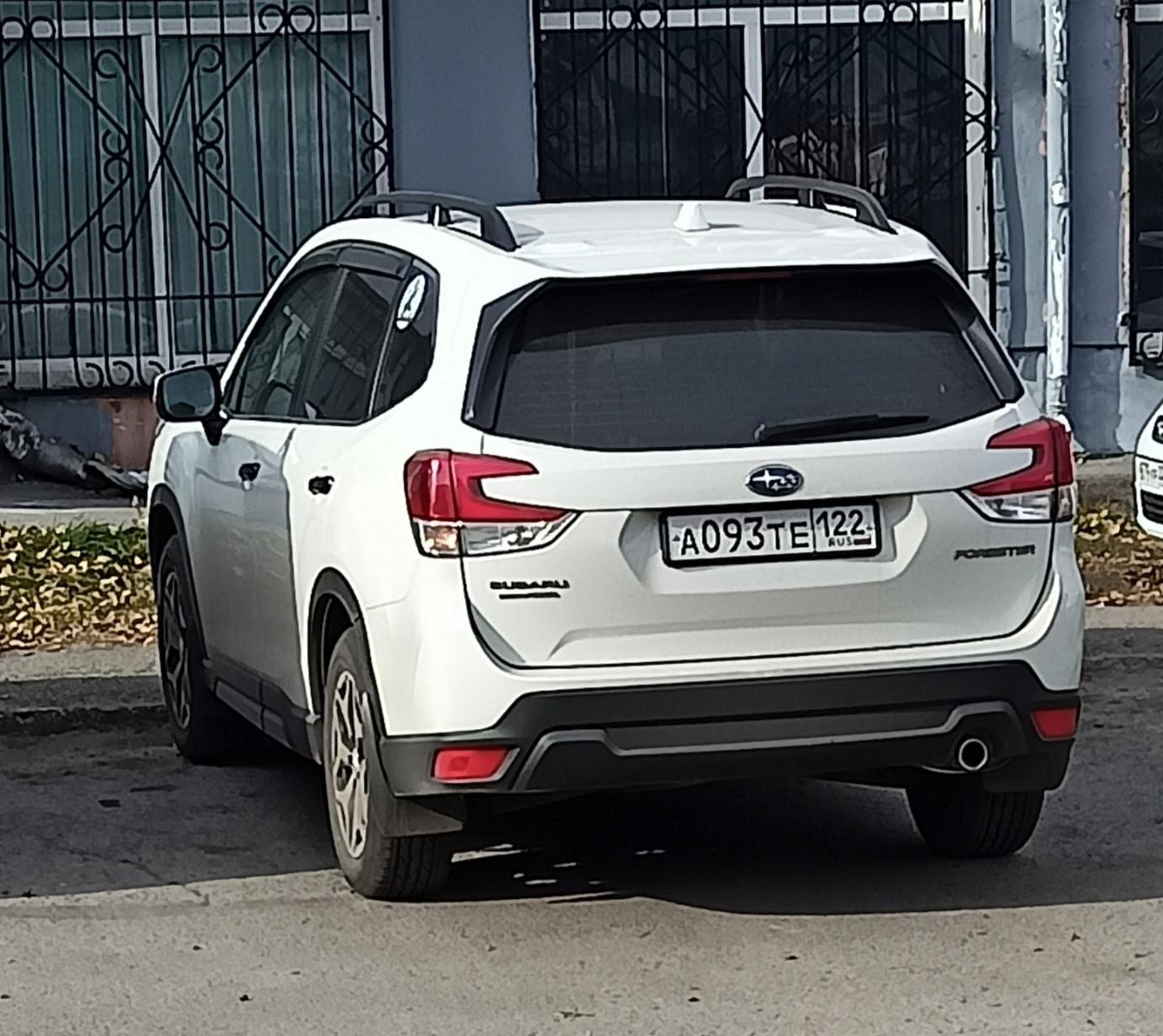 Автомобиль госномер А093ТЕ122