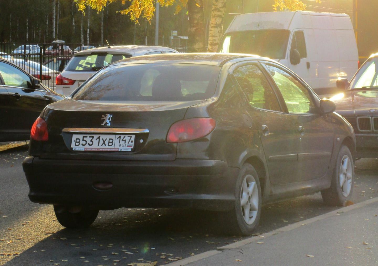 Автомобиль госномер В531ХВ147