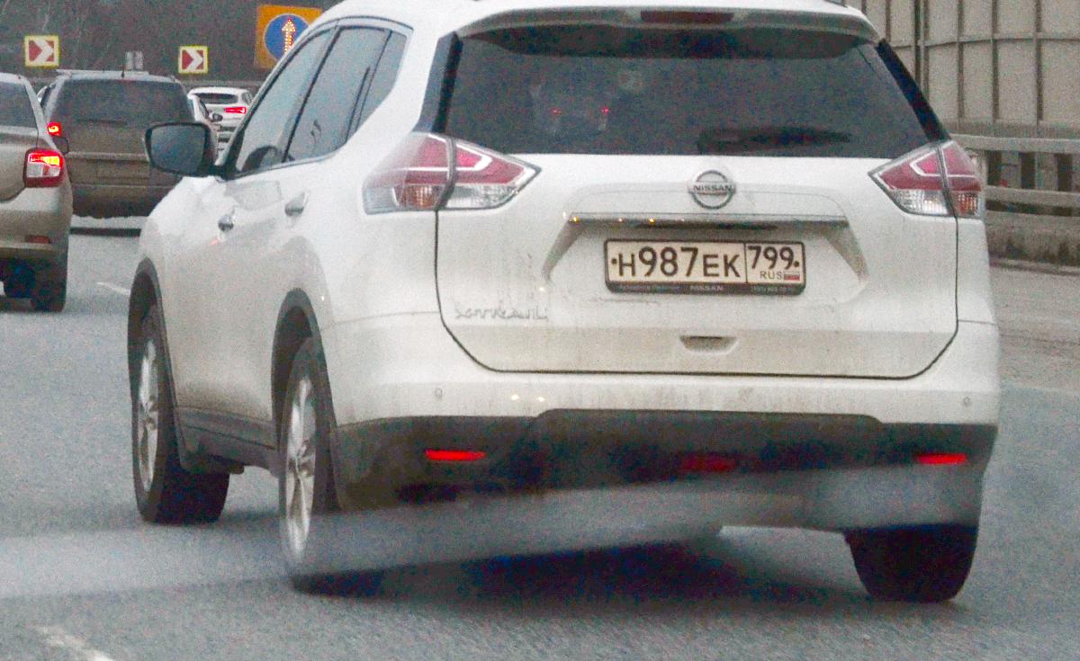 Автомобиль госномер Н987ЕК799