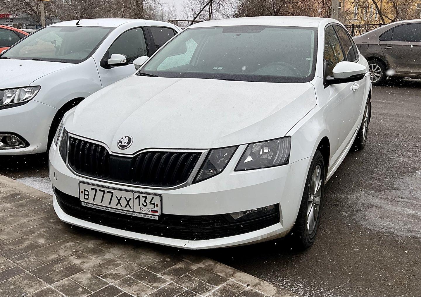 Автомобиль госномер В777ХХ134