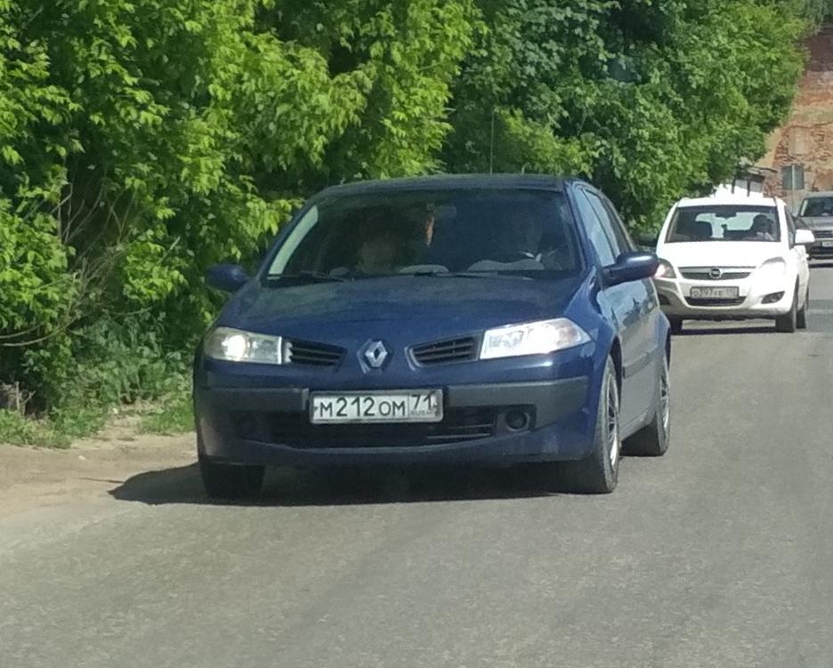 Автомобиль госномер М212ОМ71