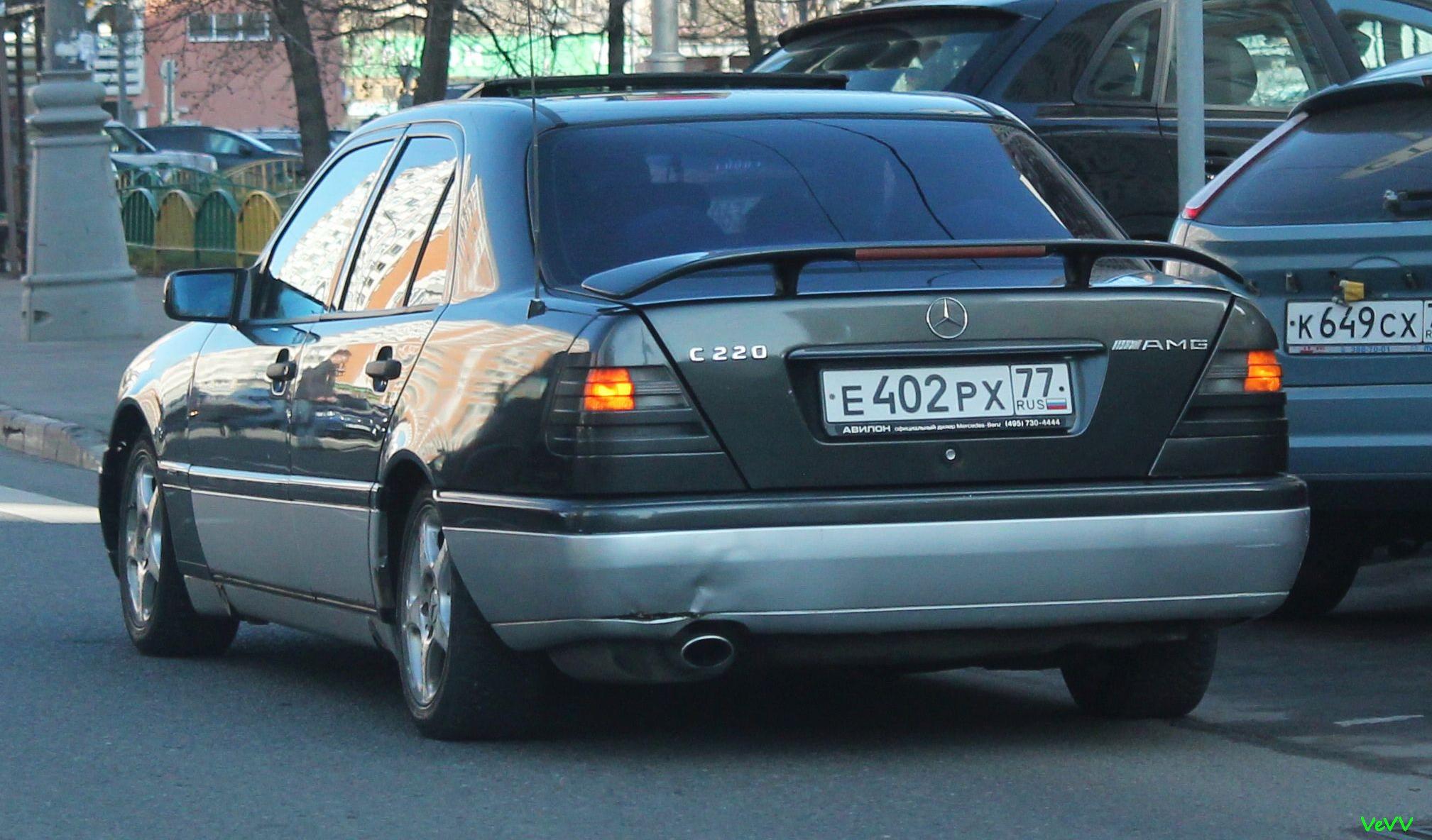 Автомобиль госномер Е402РХ77