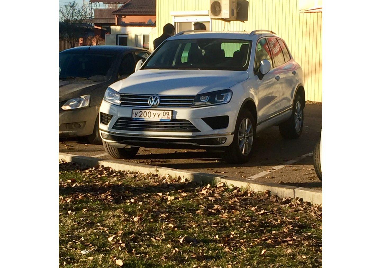 Автомобиль госномер У200УУ09