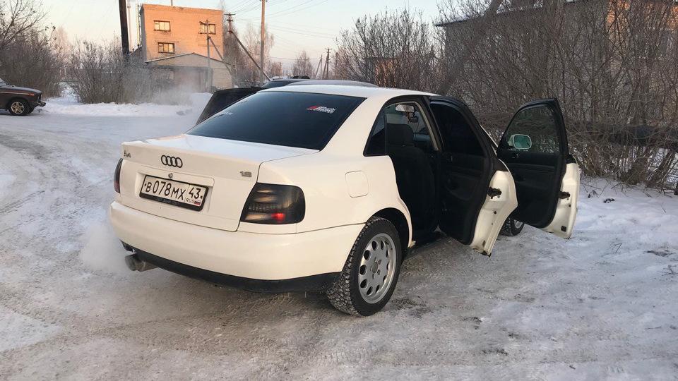 Автомобиль госномер В078МХ43