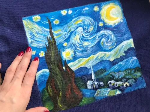 На одежде 💚
