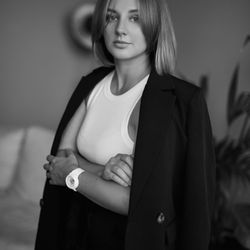 Александра Холмогорова