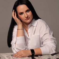 Ксения Суркова