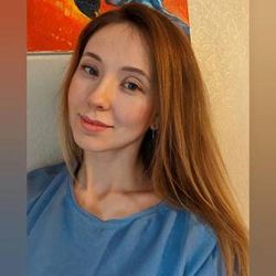Алина Тихомирова