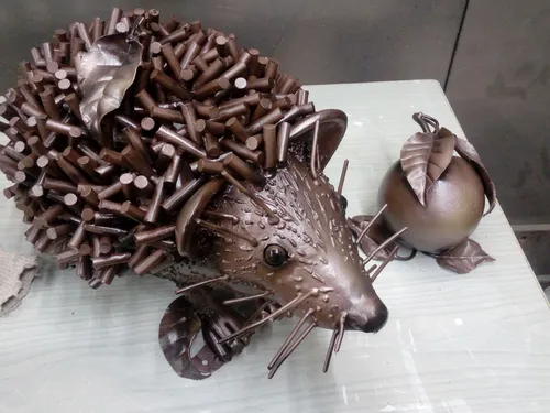 Ежик. Ландшафтная фигурка.