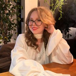Карина Змеева