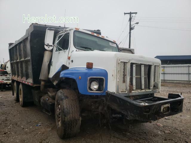 null white  diesel 1HTGLATT61H386544 photo #1