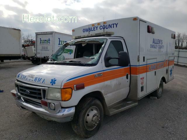 null white cutaway diesel 1FDWE35P96HA65776 photo #3